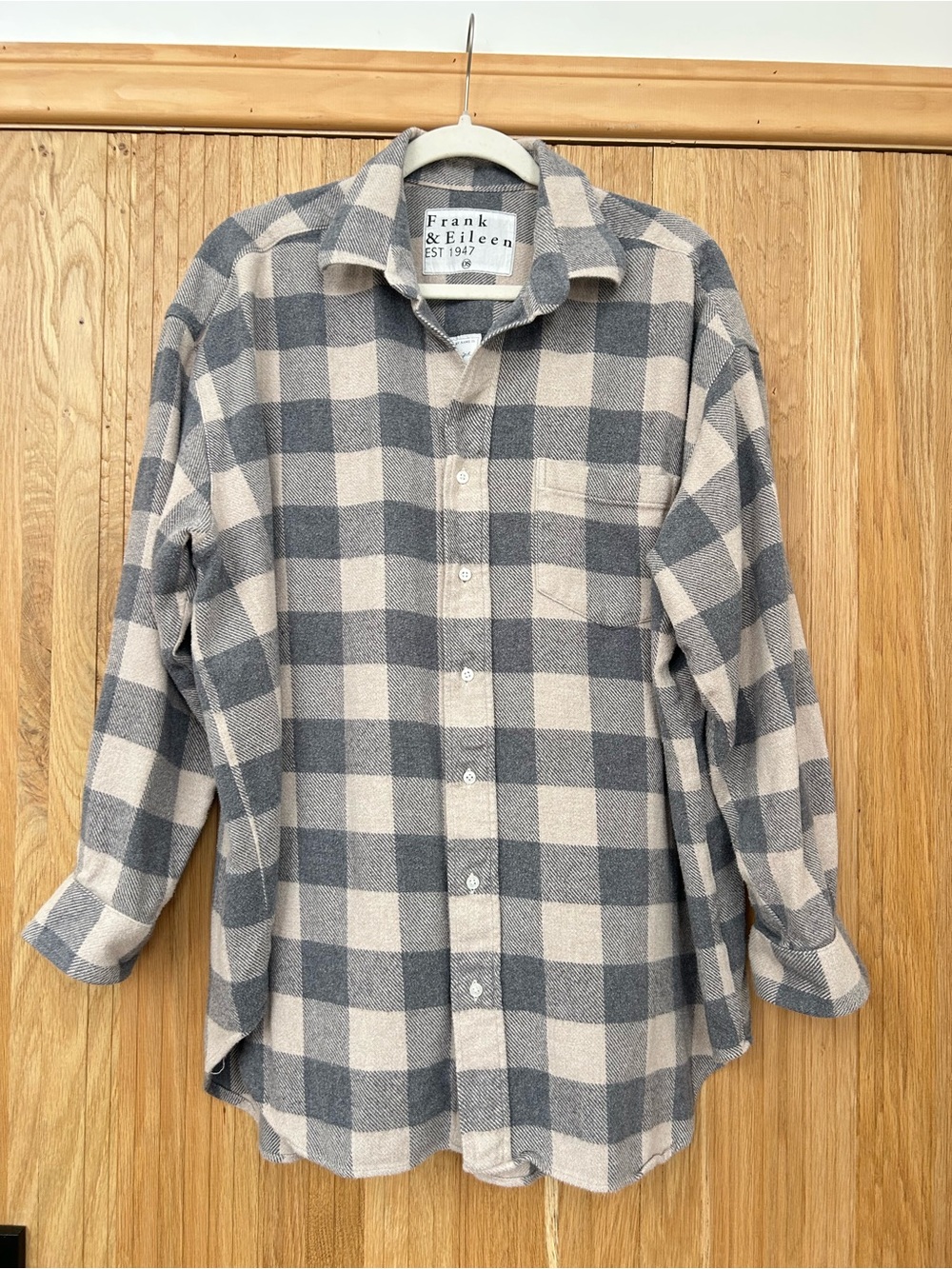 Frank & Eileen Italian Flannel Cream and Grey Plaid Button-Up